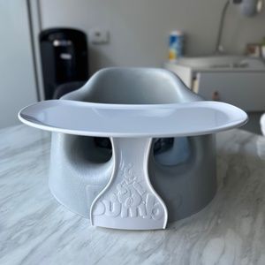 Bumbo floor seat with tray